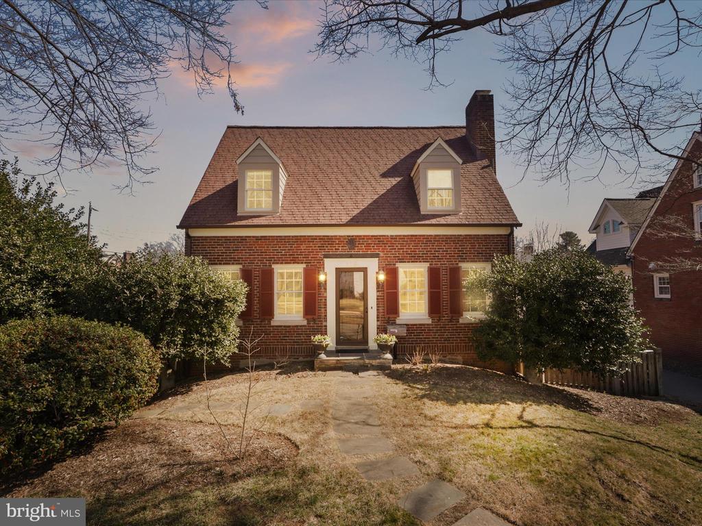 419 N OXFORD STREET