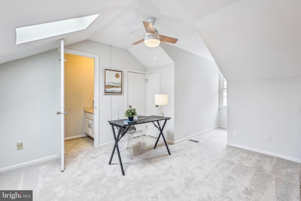 2915 S WOODSTOCK C 3