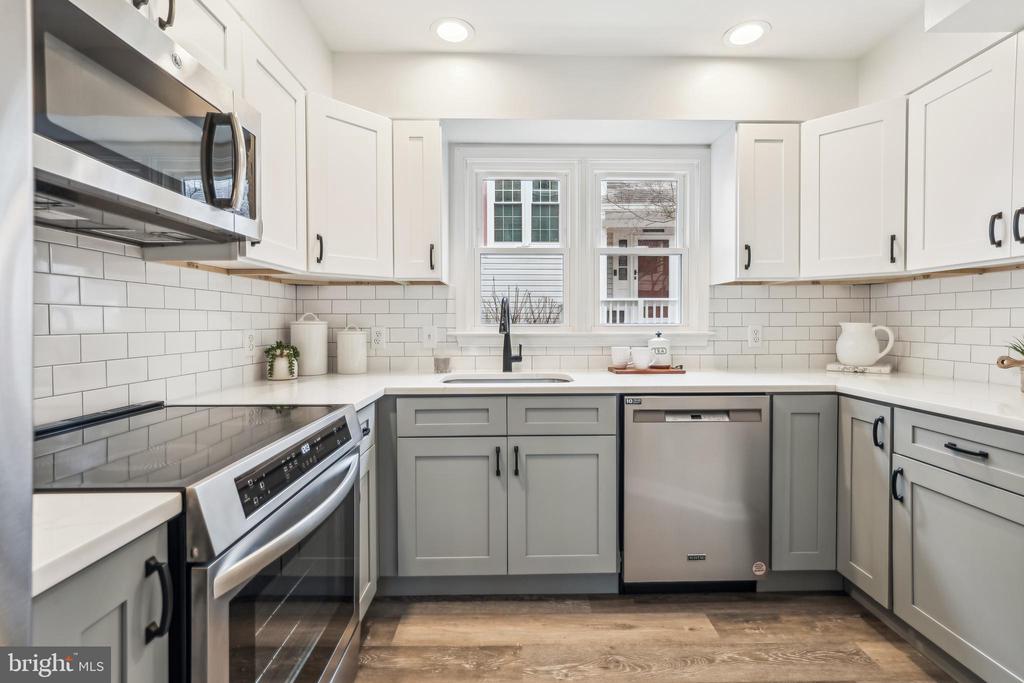 2915 S WOODSTOCK C 3