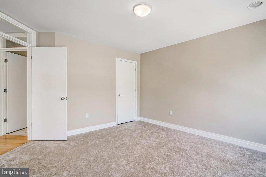 6559 24TH STREET N