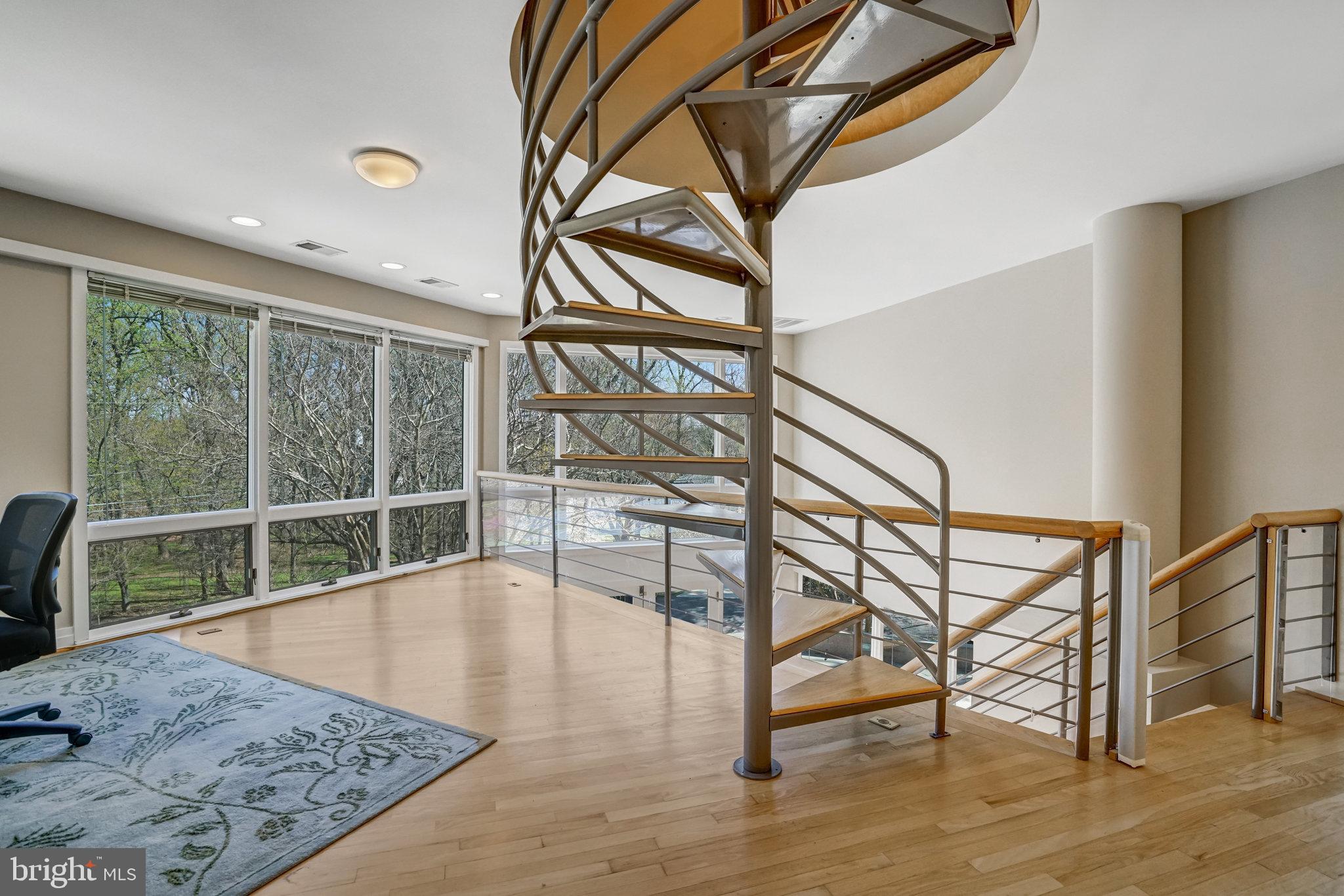 6559 24TH STREET N