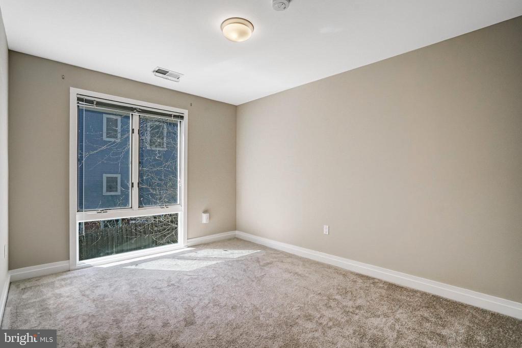 6559 24TH STREET N