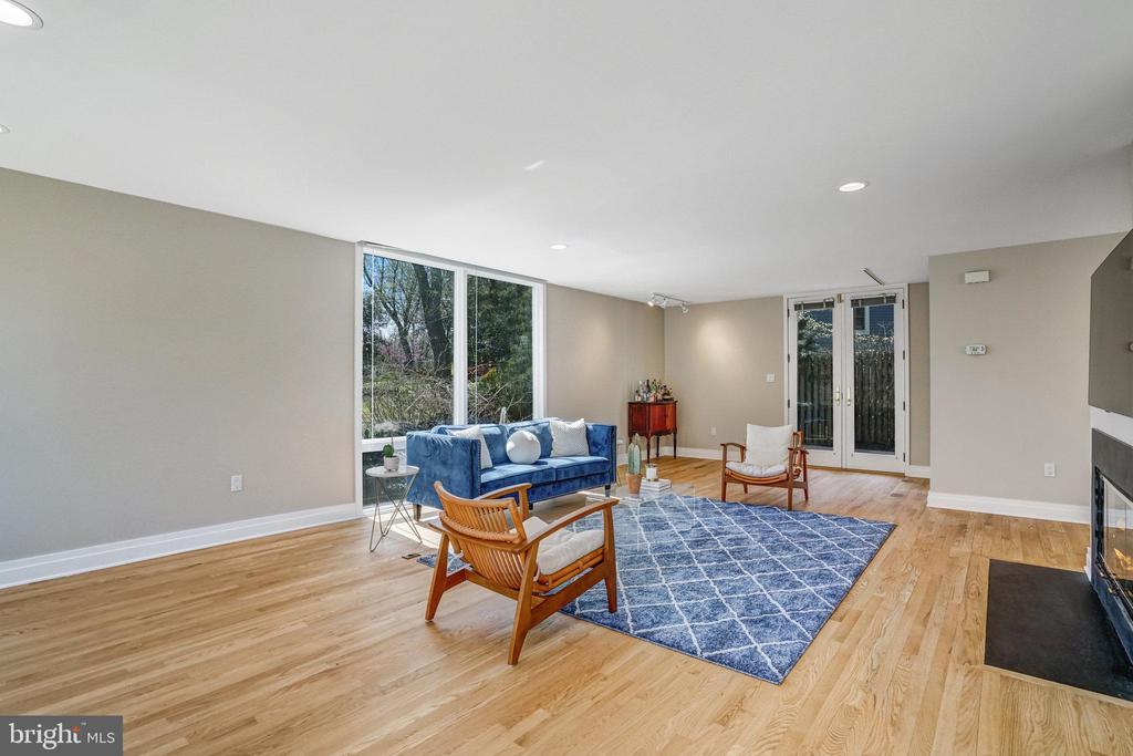 6559 24TH STREET N