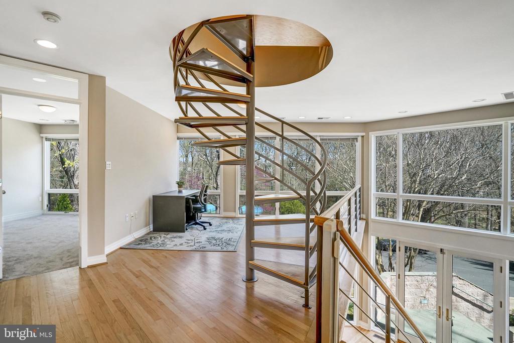 6559 24TH STREET N