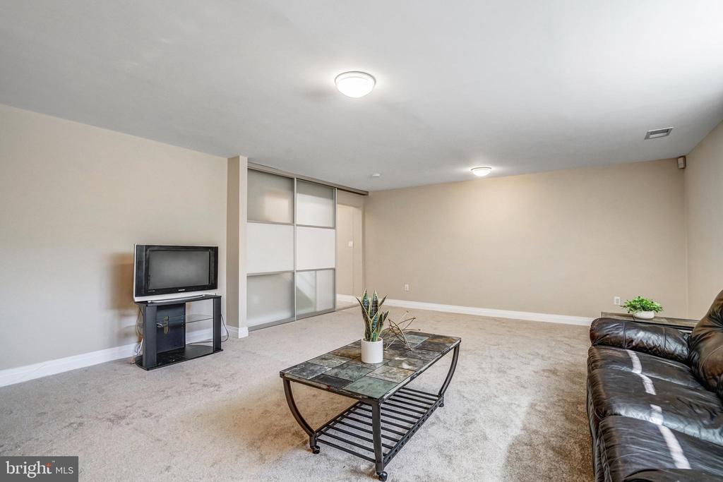 6559 24TH STREET N