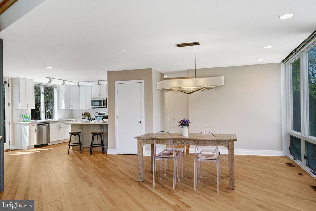 6559 24TH STREET N