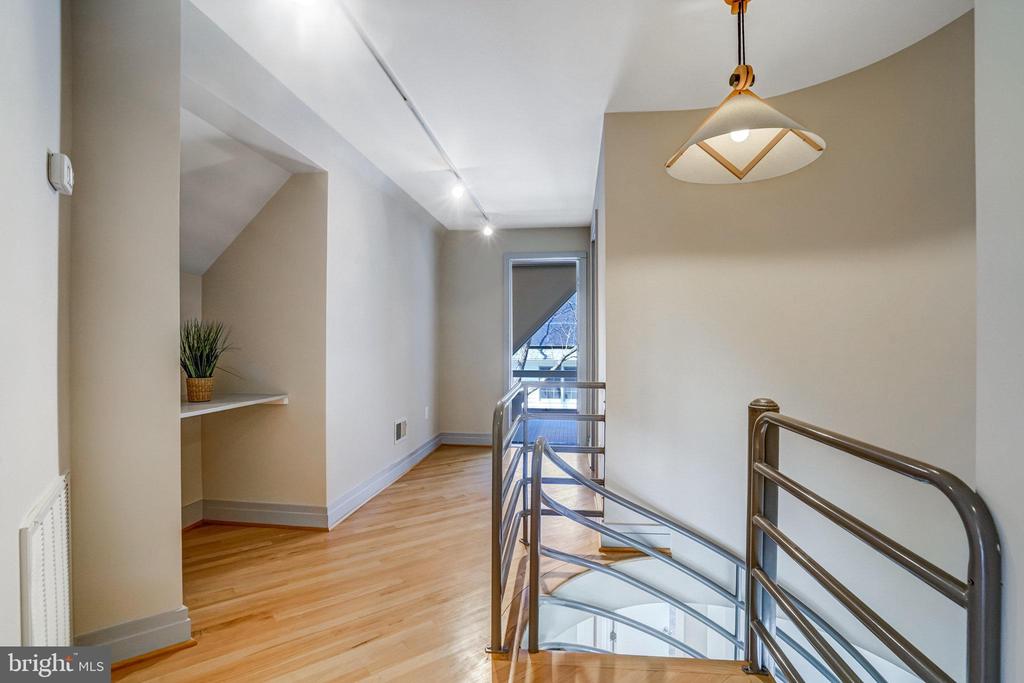 6559 24TH STREET N