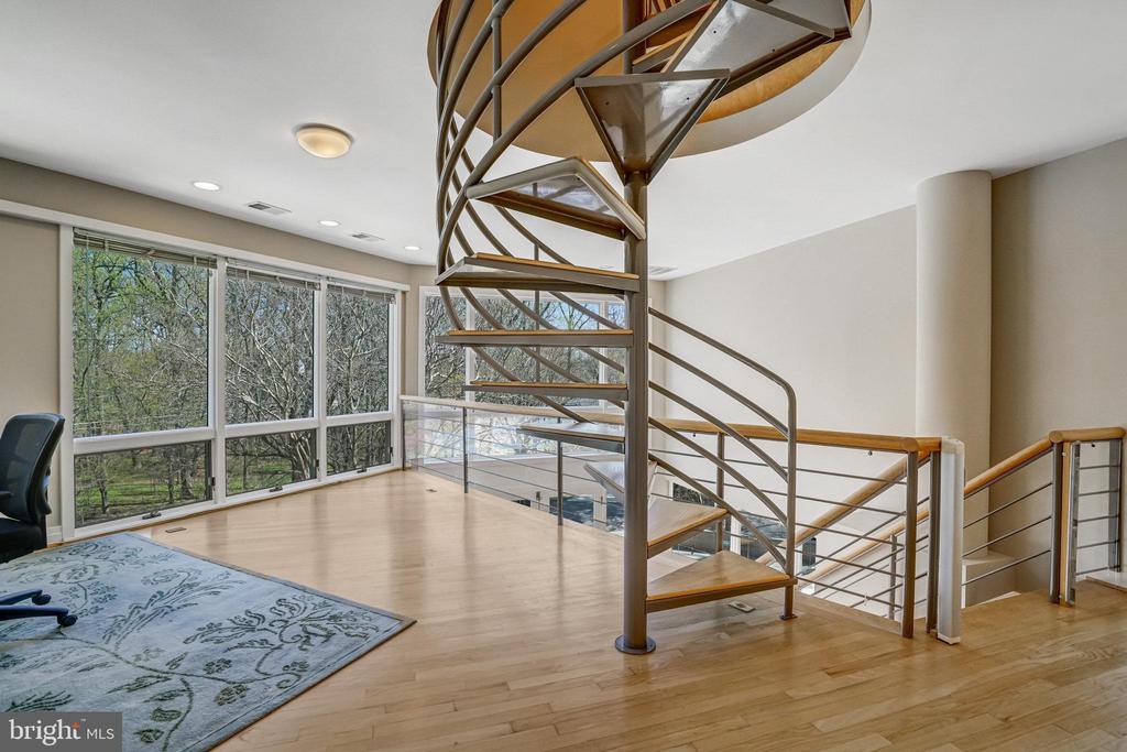6559 24TH STREET N