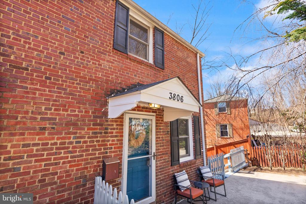 3806 KEMPER ROAD