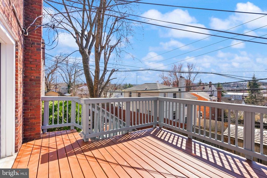3806 KEMPER ROAD
