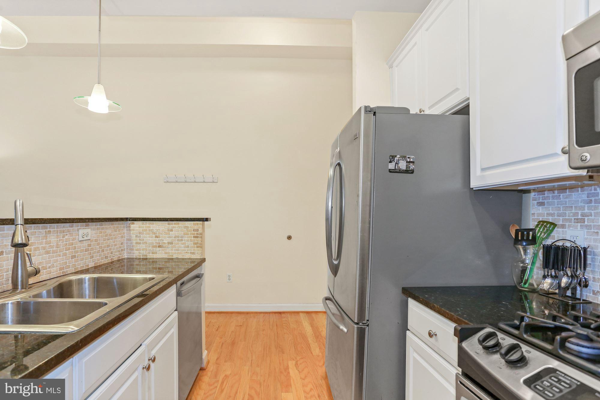 1000 N RANDOLPH STREET 103