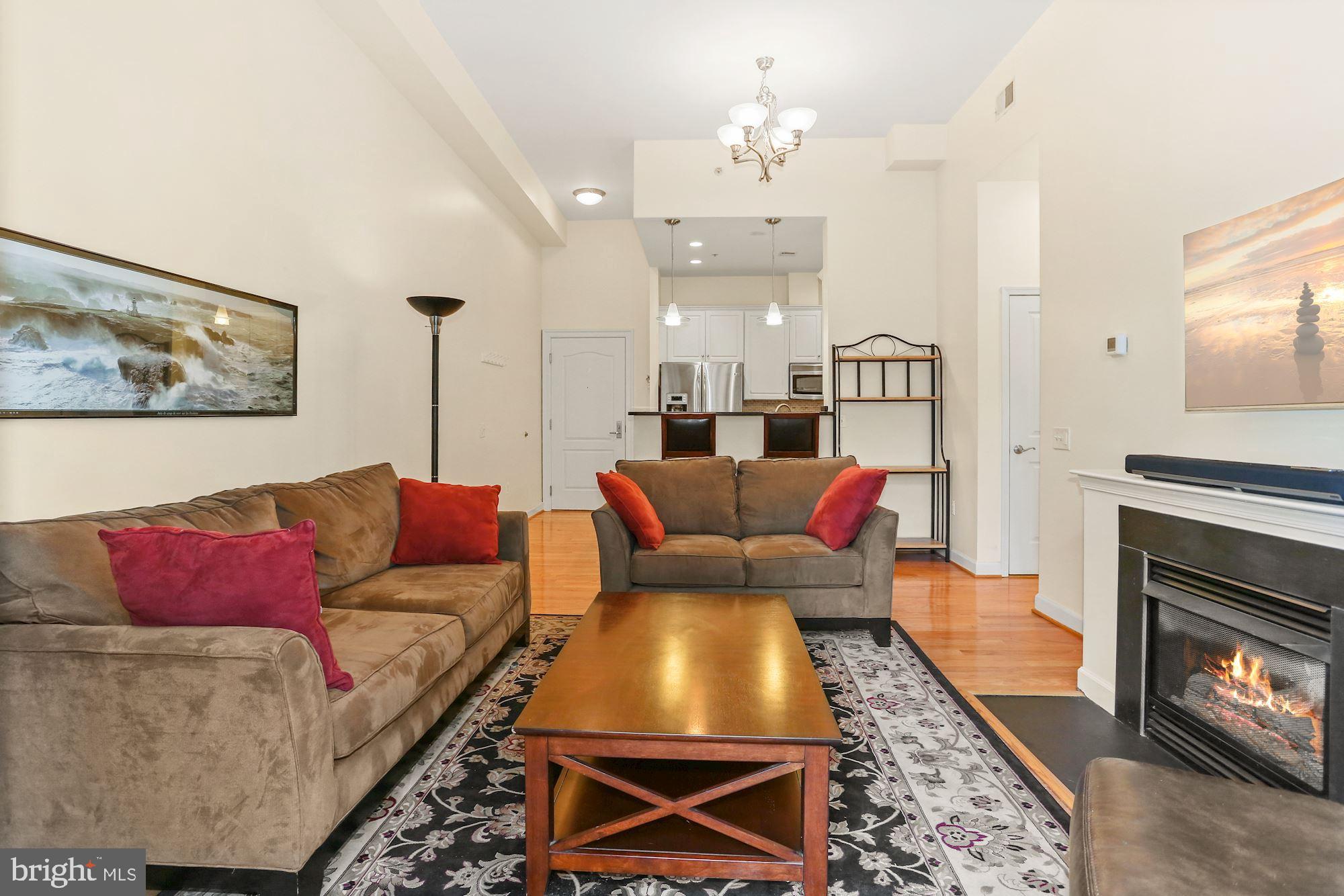 1000 N RANDOLPH STREET 103