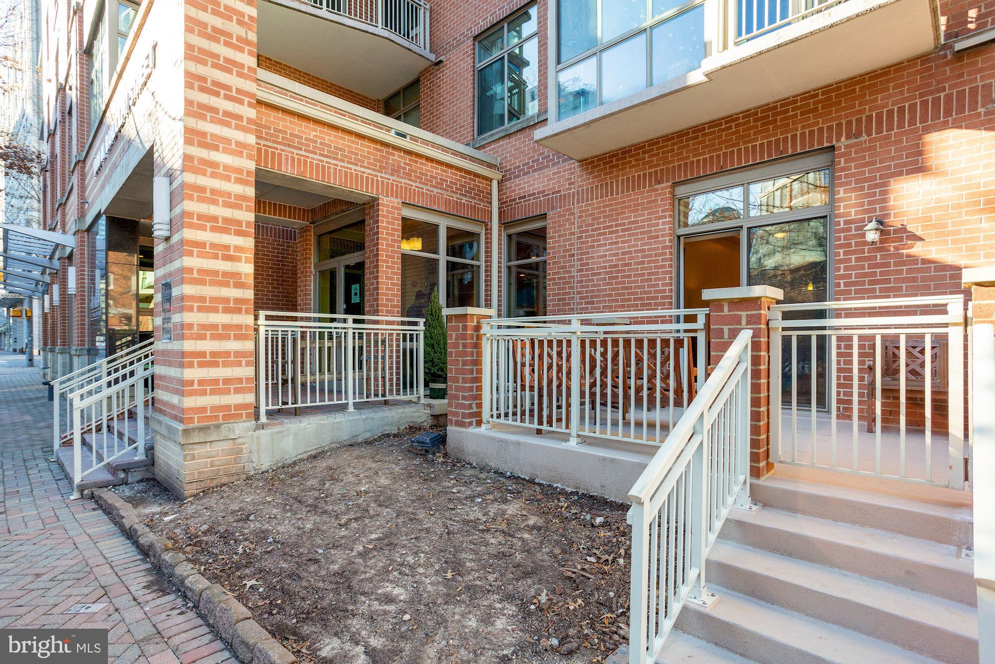 1000 N RANDOLPH STREET 103