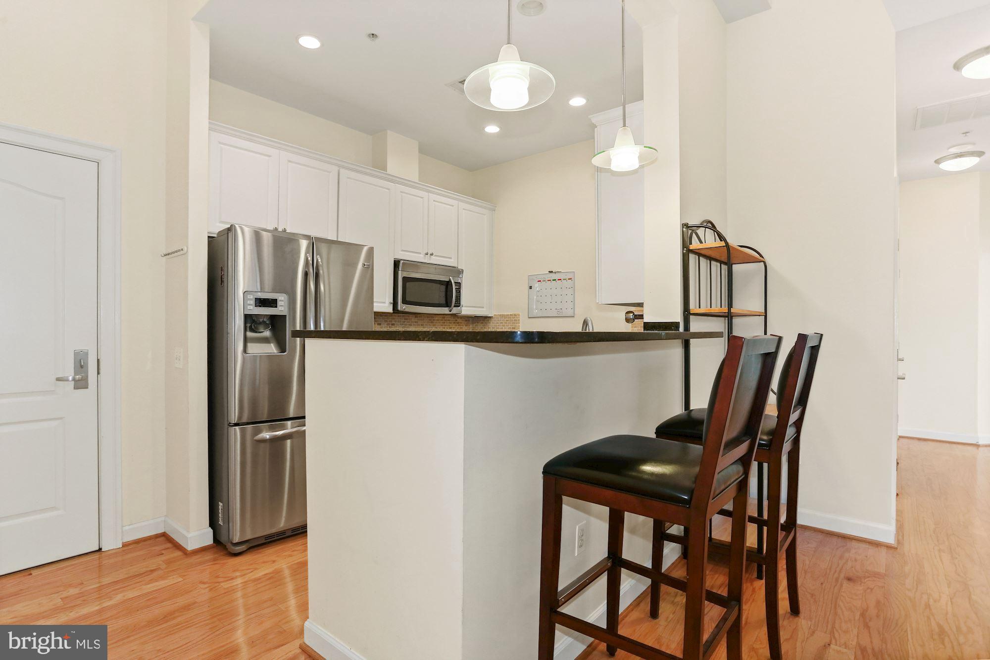 1000 N RANDOLPH STREET 103