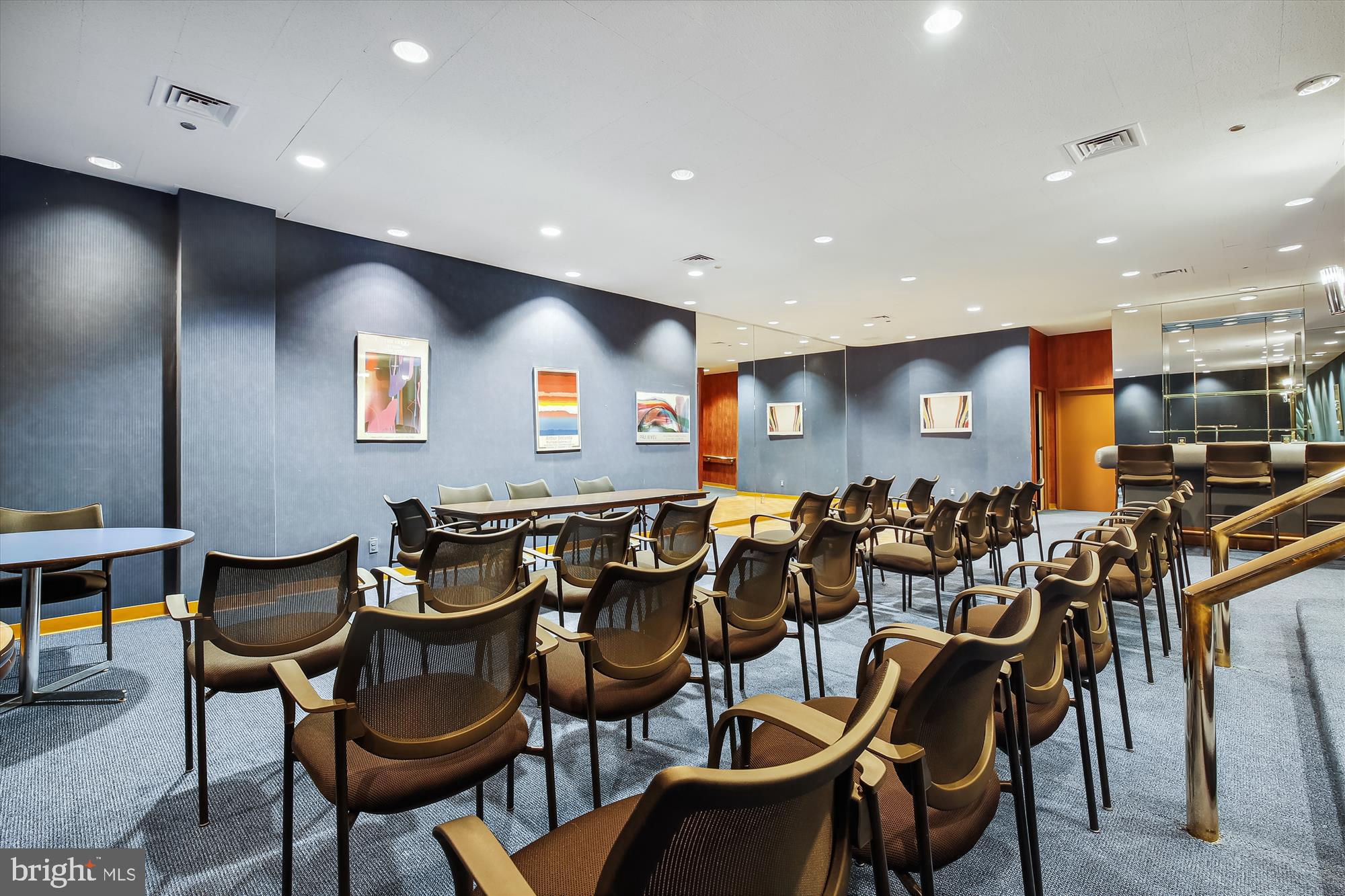 1016 S WAYNE STREET 303