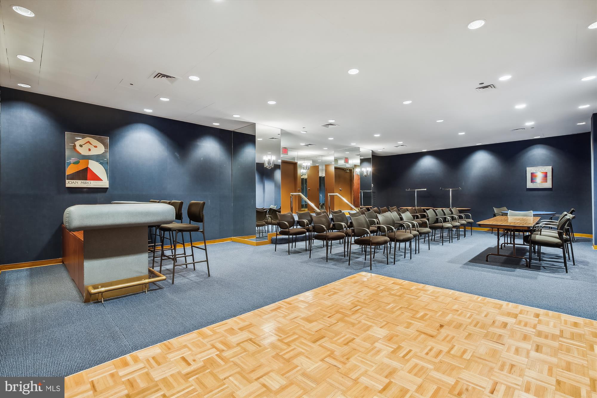 1016 S WAYNE STREET 303