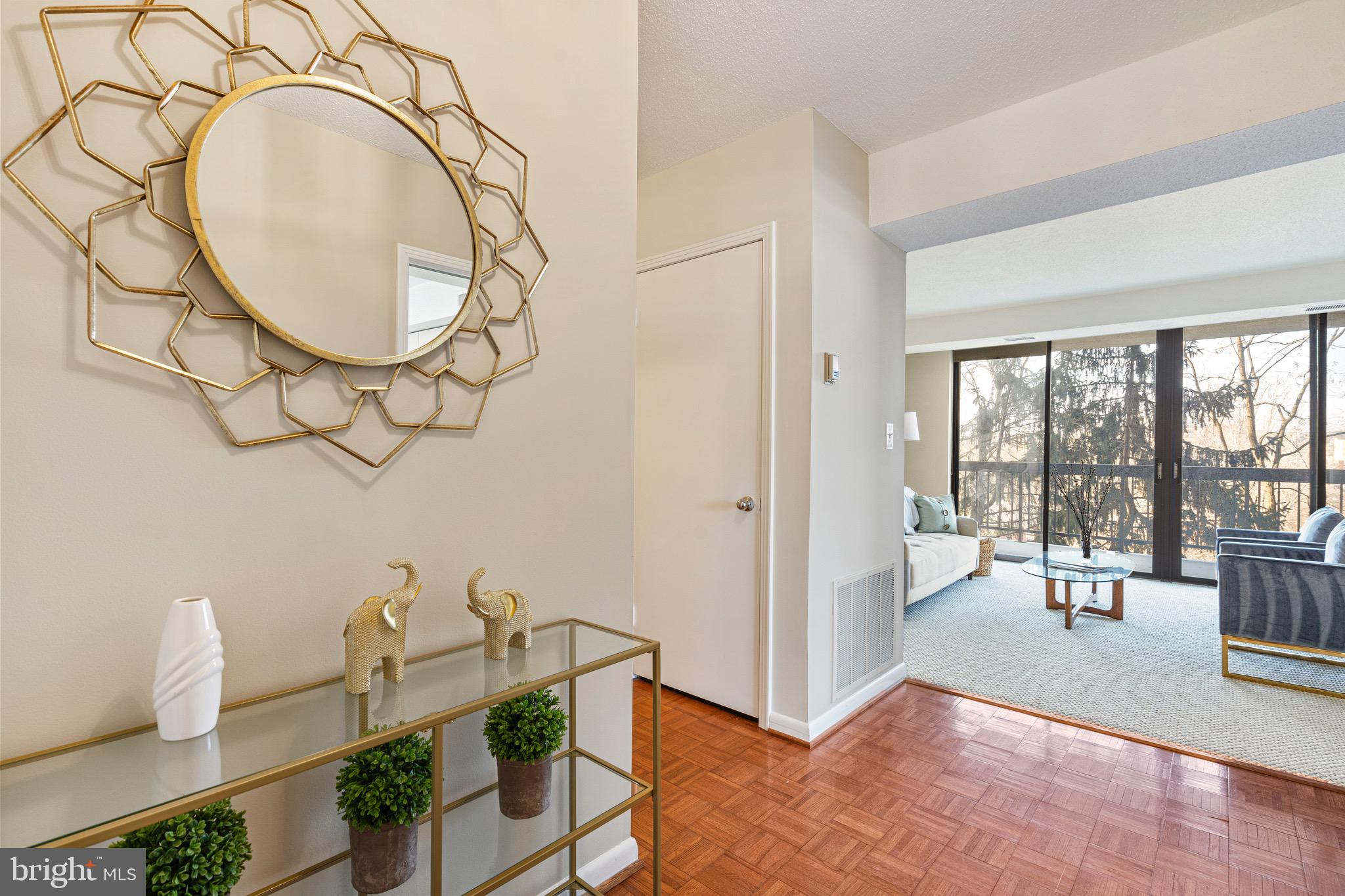 1016 S WAYNE STREET 303