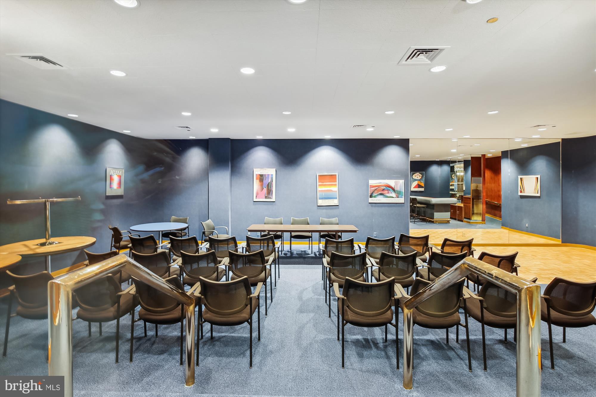 1016 S WAYNE STREET 303