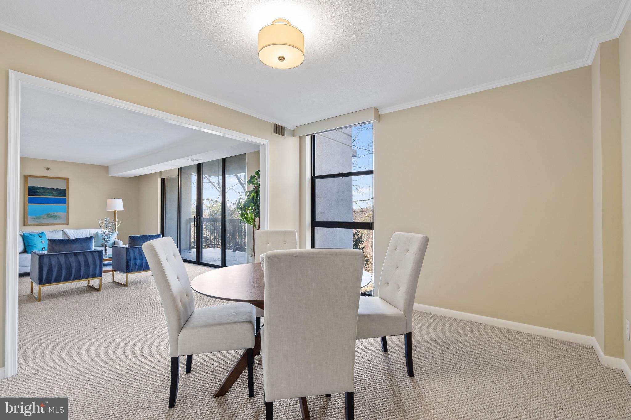 1016 S WAYNE STREET 303