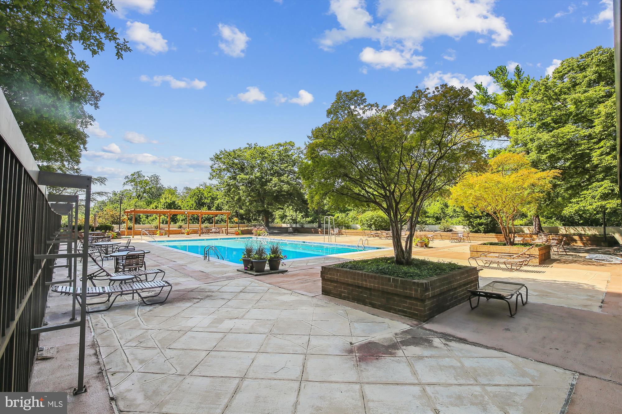 1016 S WAYNE STREET 303