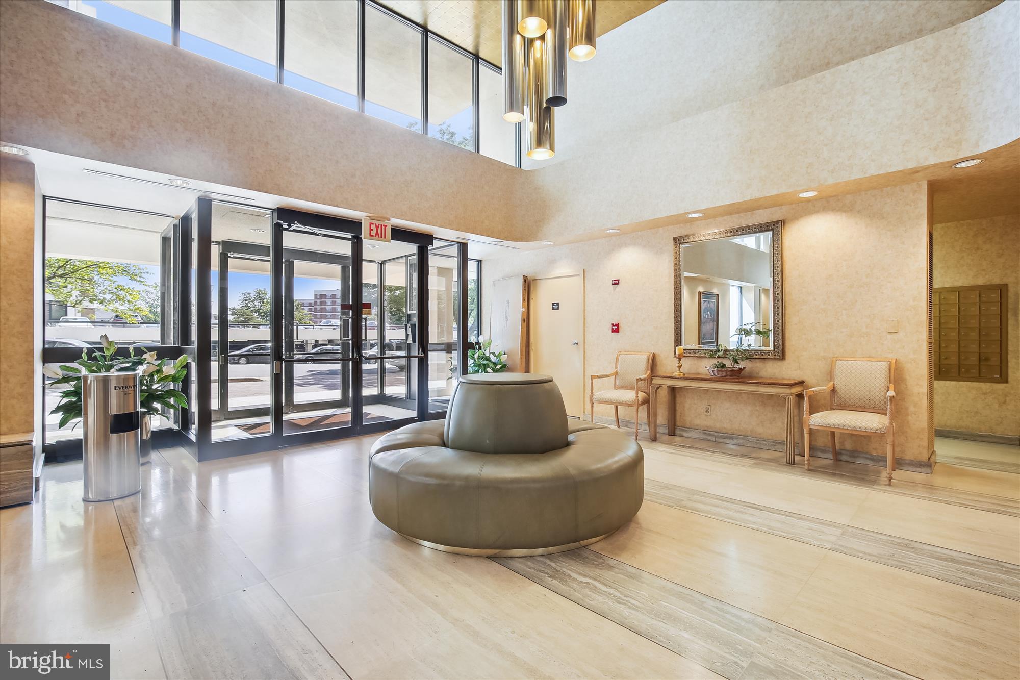 1016 S WAYNE STREET 303