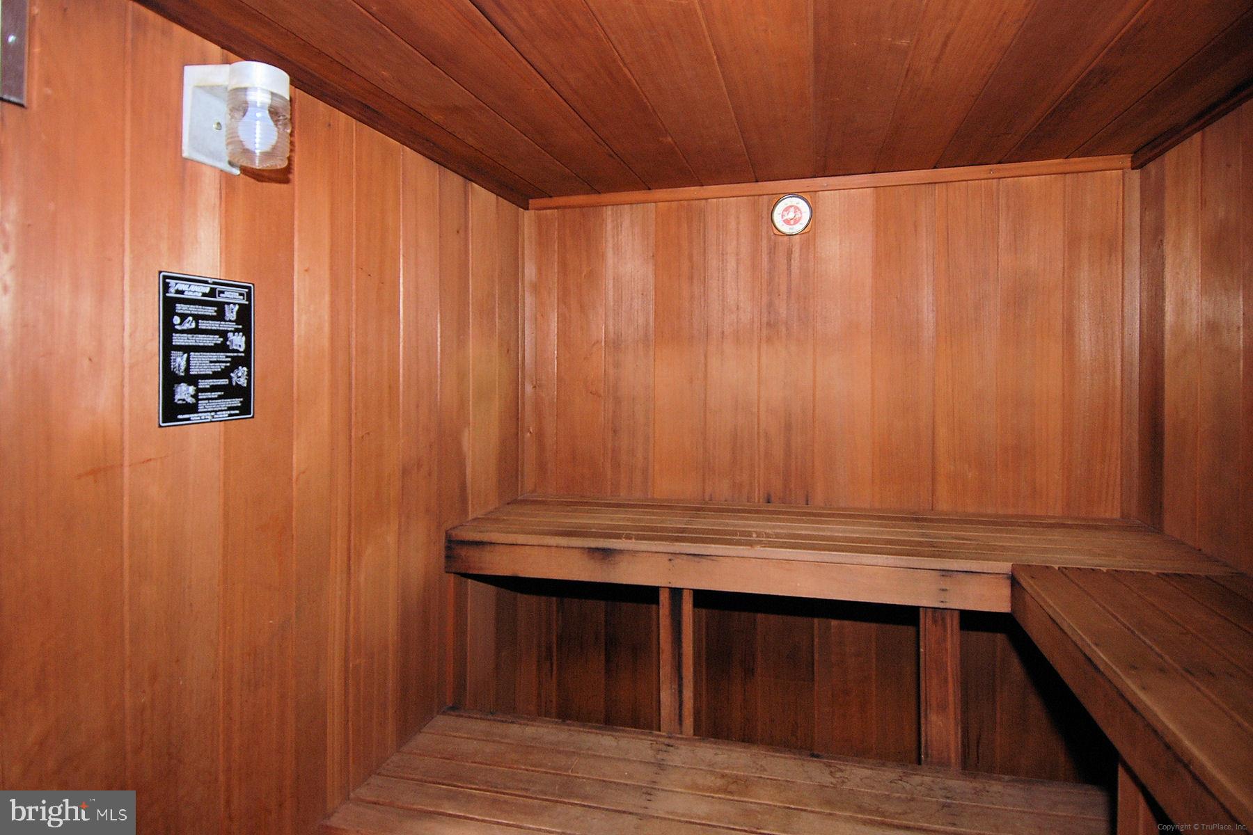 1016 S WAYNE STREET 303