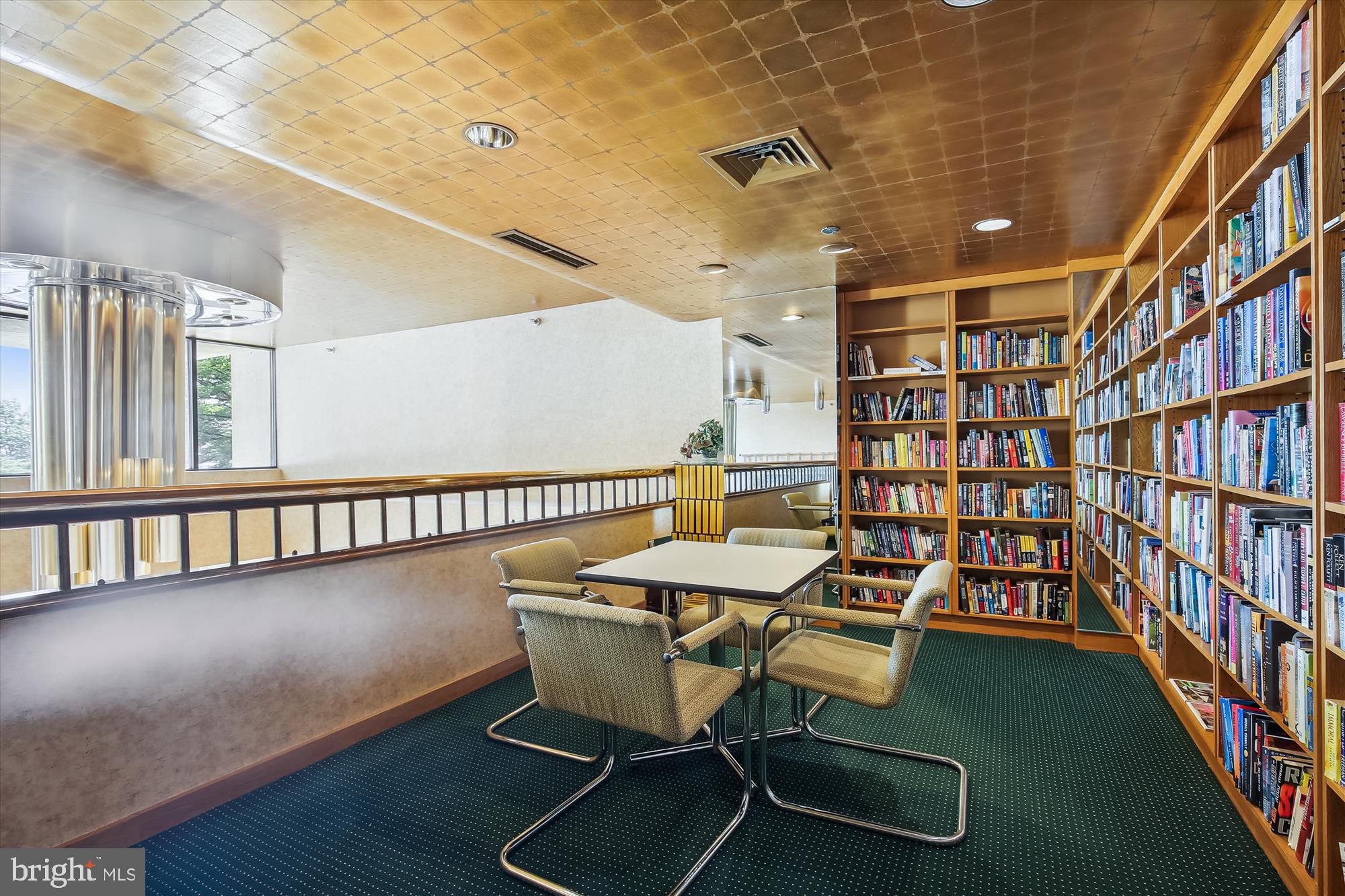 1016 S WAYNE STREET 303