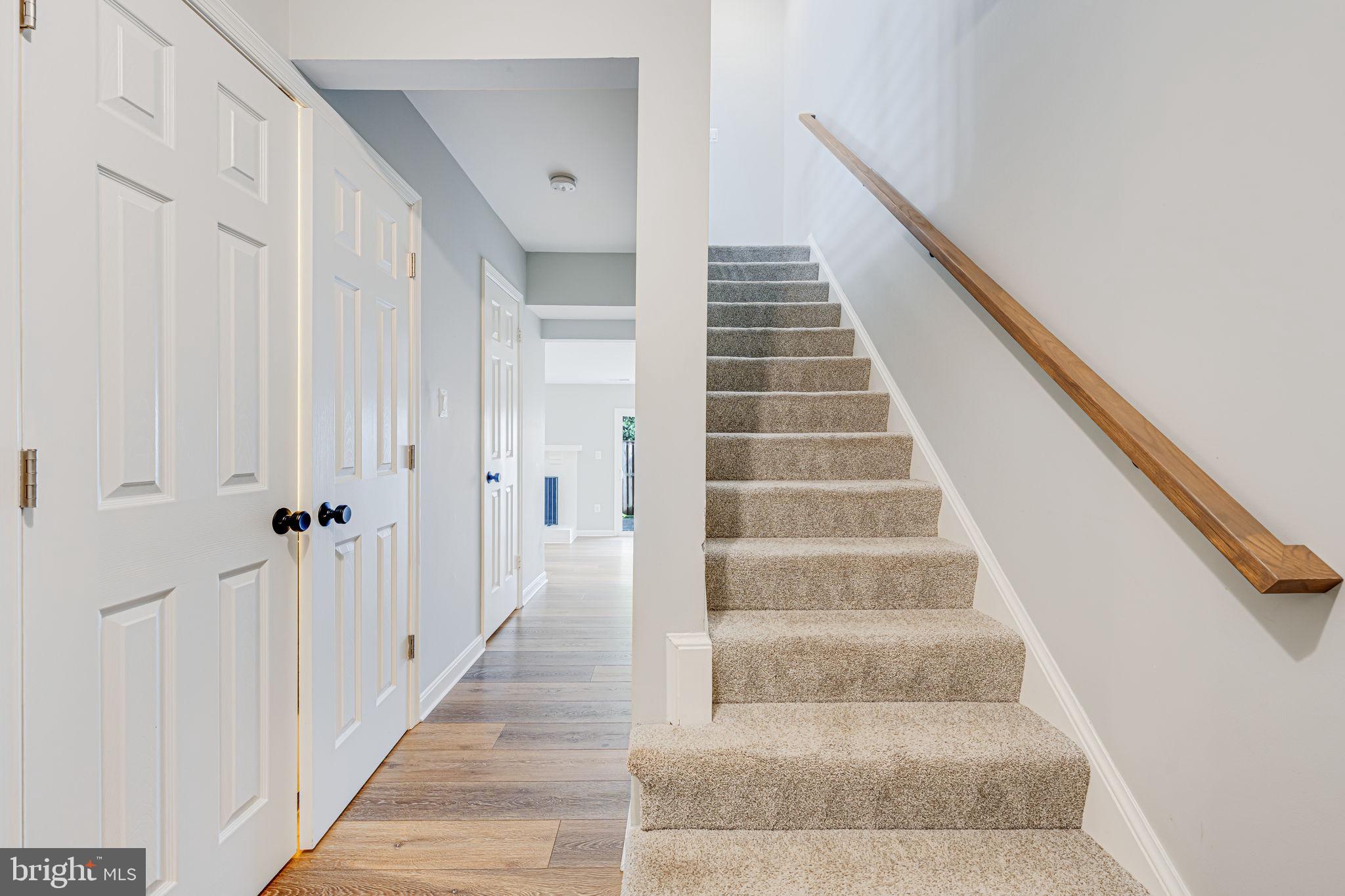 4 S MANCHESTER STREET