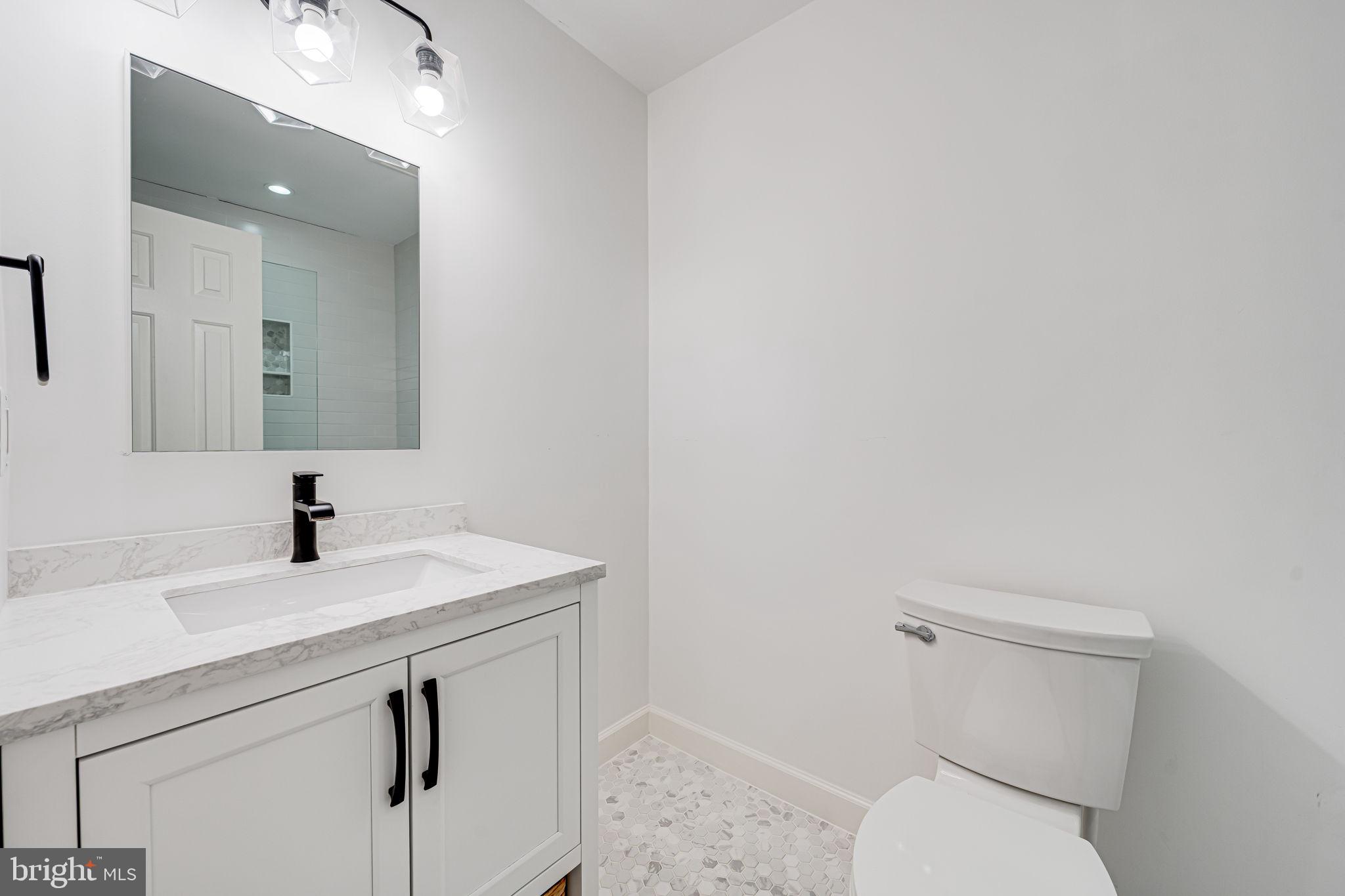 4 S MANCHESTER STREET