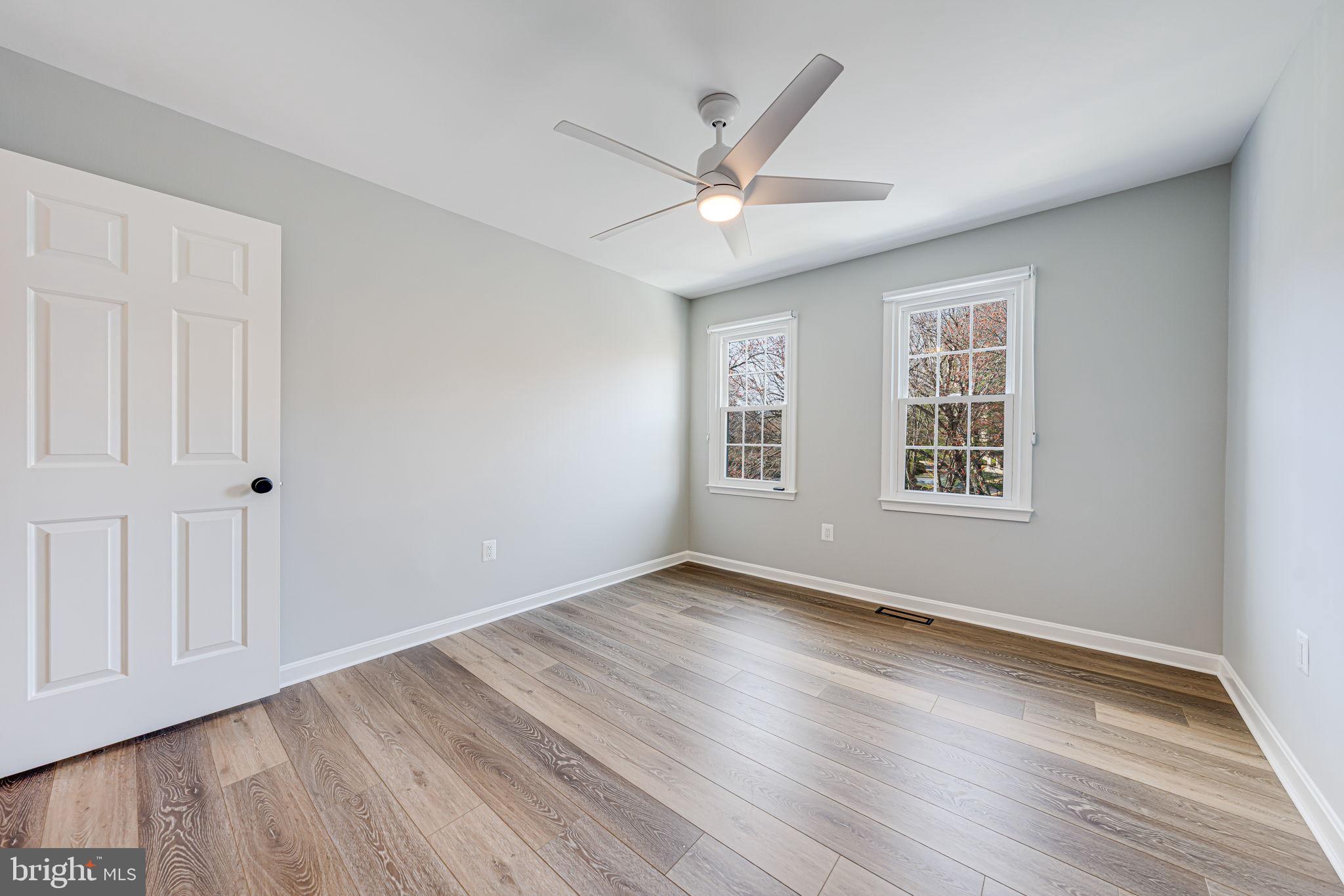 4 S MANCHESTER STREET