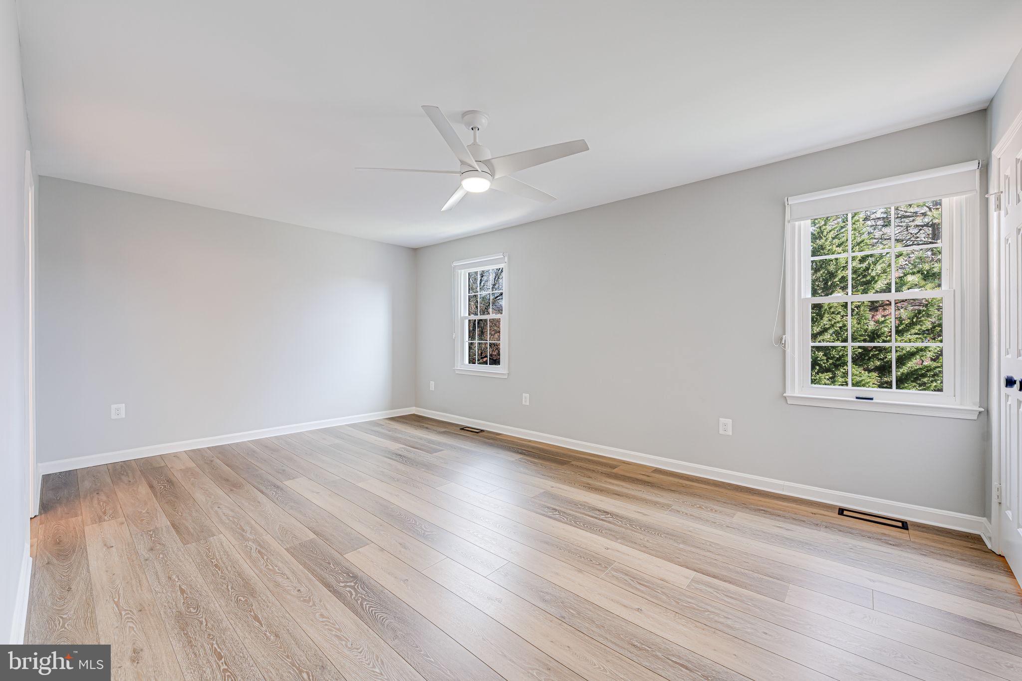 4 S MANCHESTER STREET