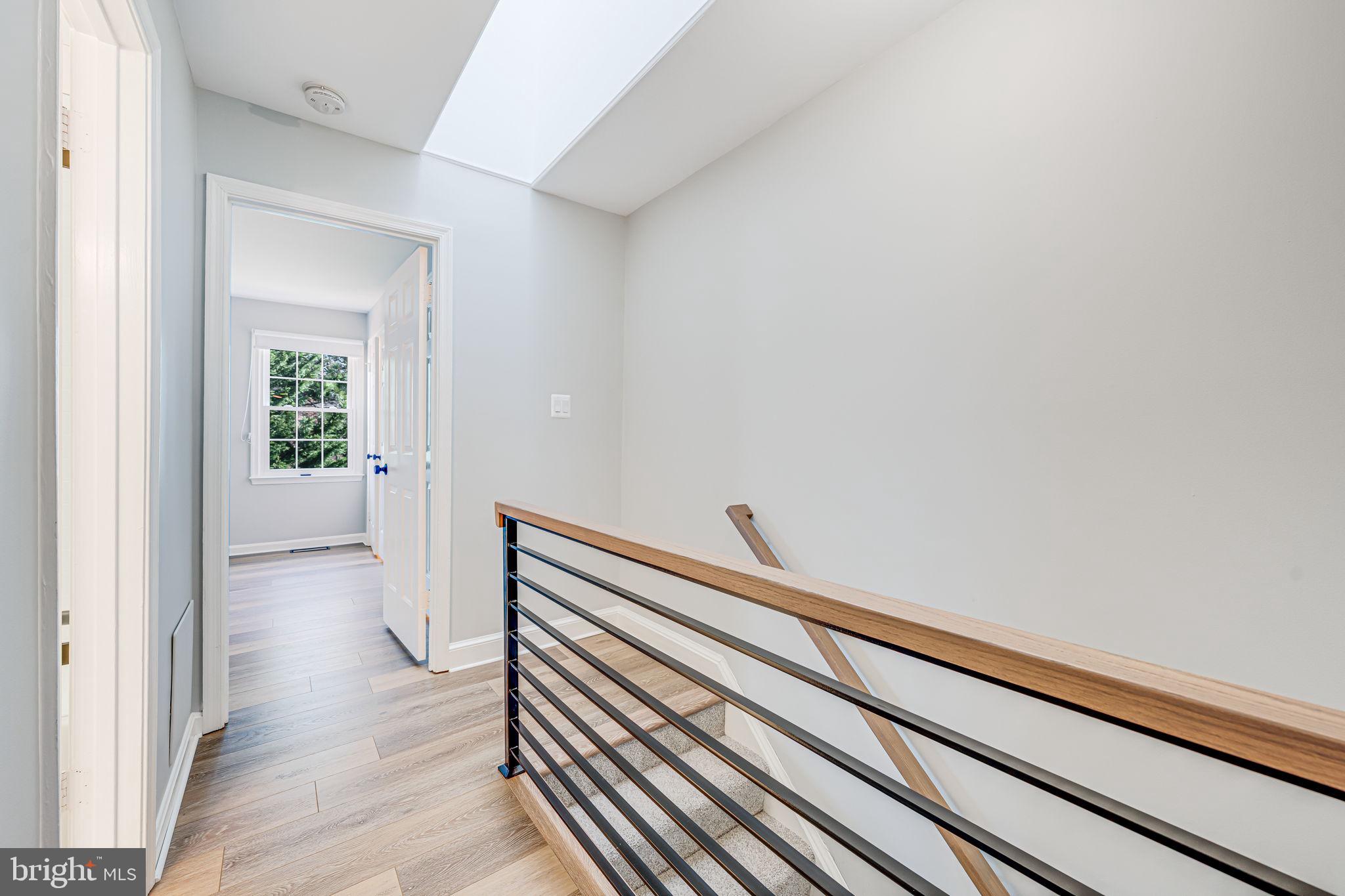 4 S MANCHESTER STREET