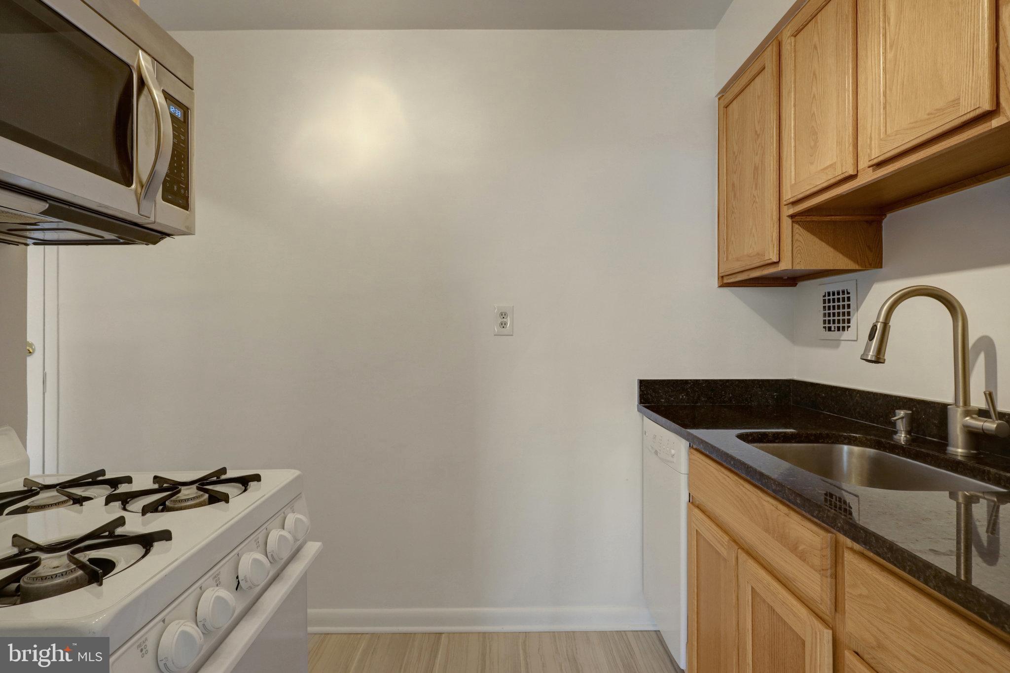 4401 CHERRY HILL ROAD 24