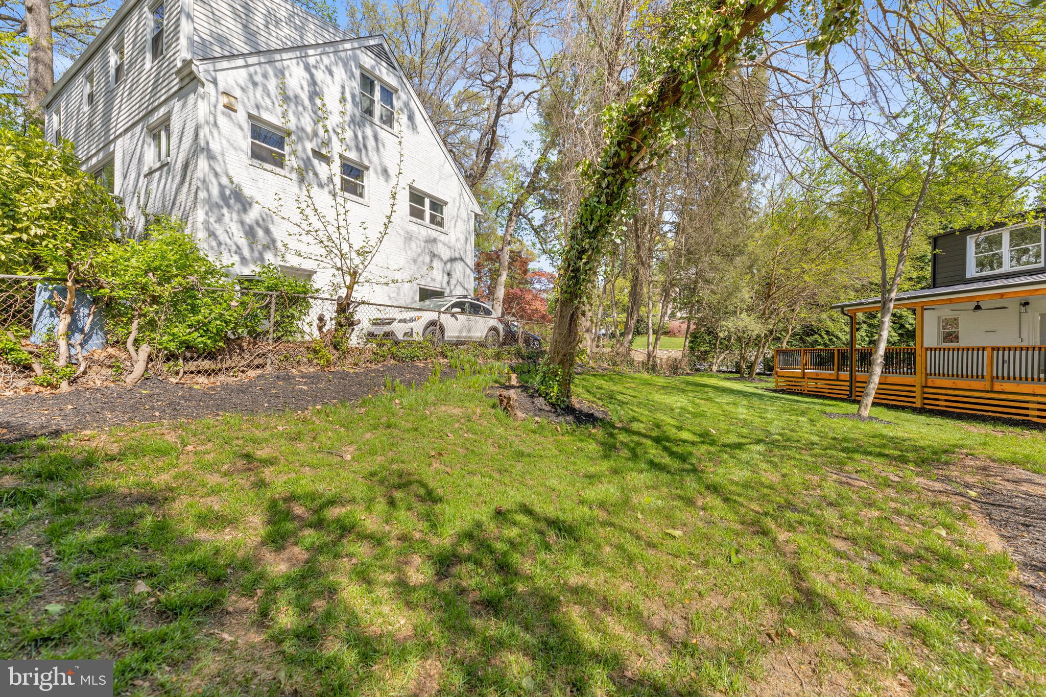 3700 LORCOM LANE