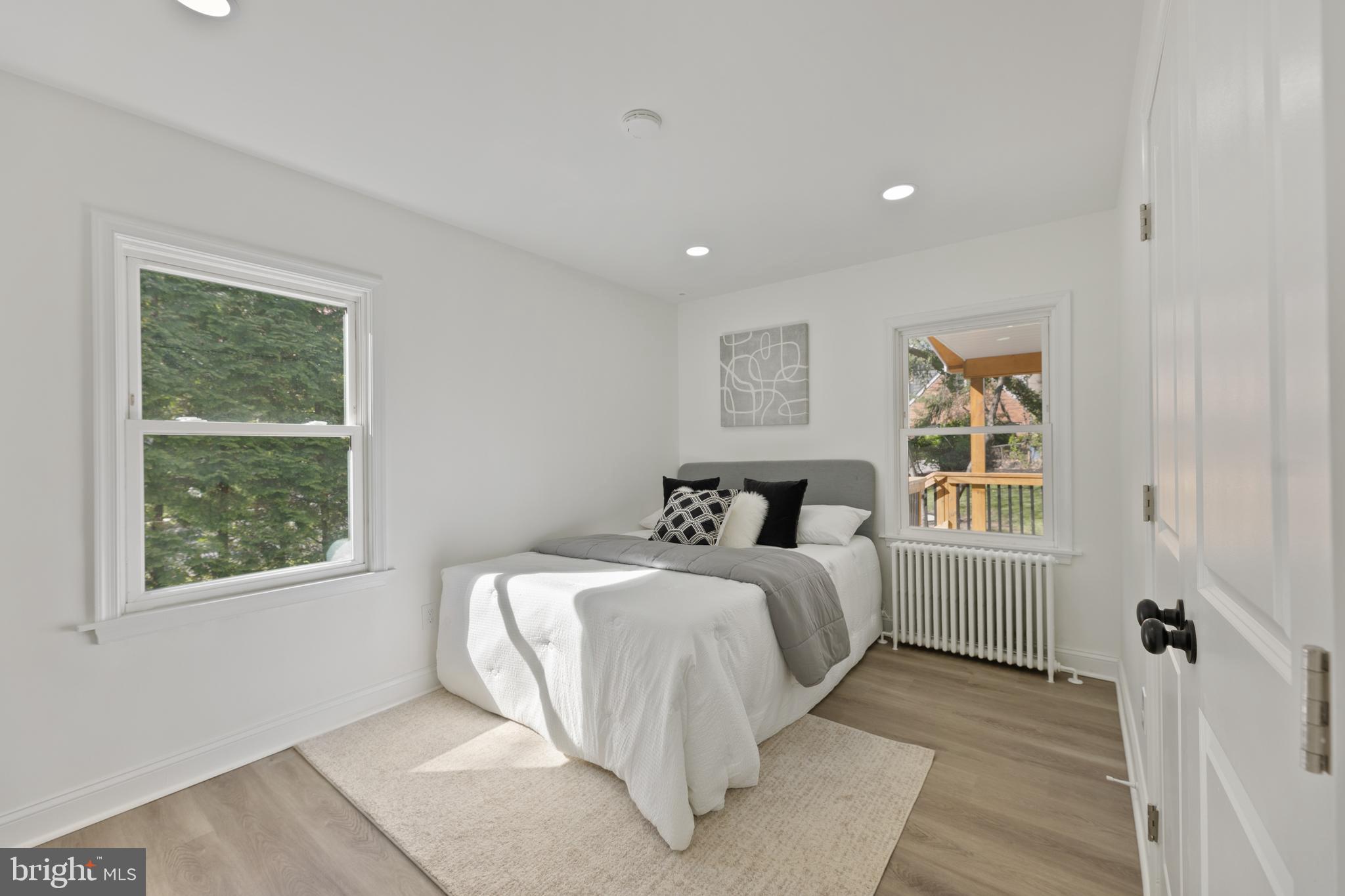 3700 LORCOM LANE