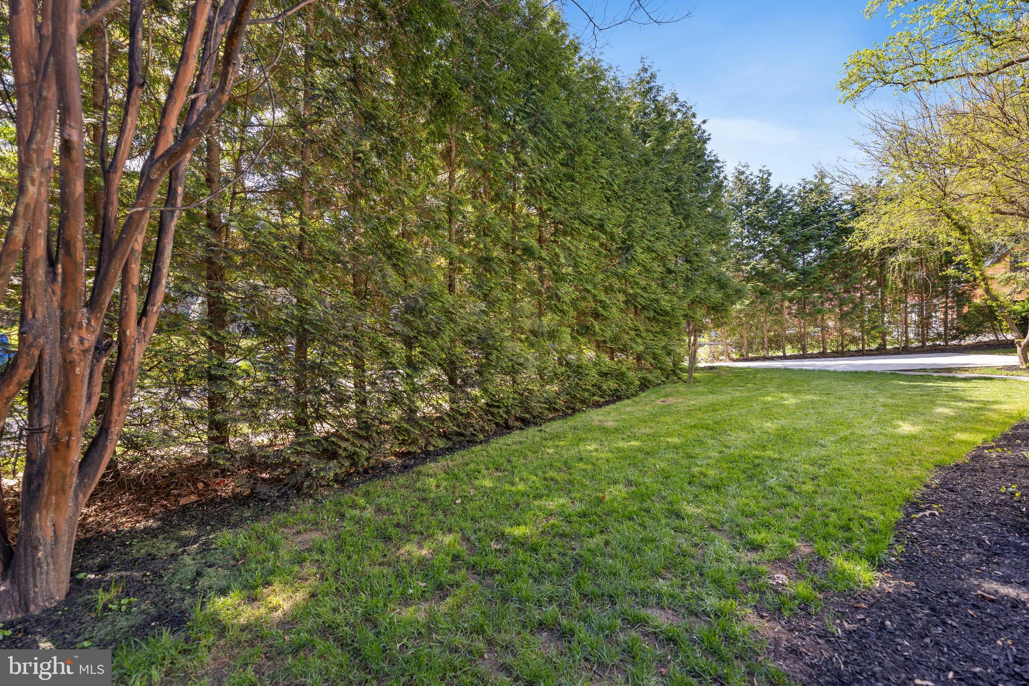 3700 LORCOM LANE