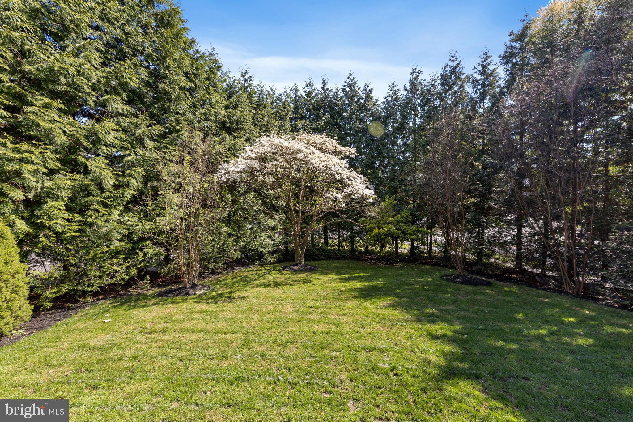 3700 LORCOM LANE