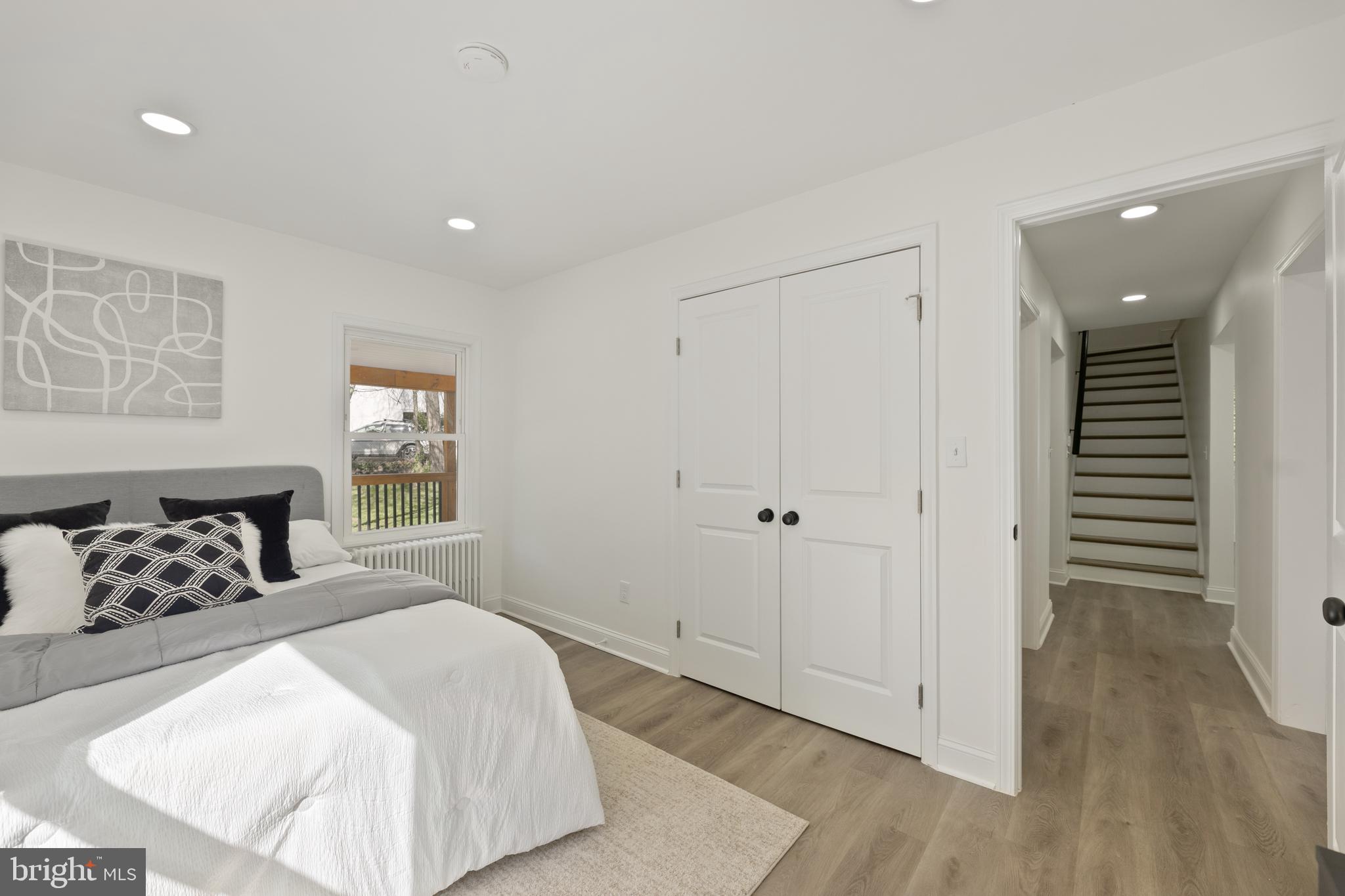 3700 LORCOM LANE