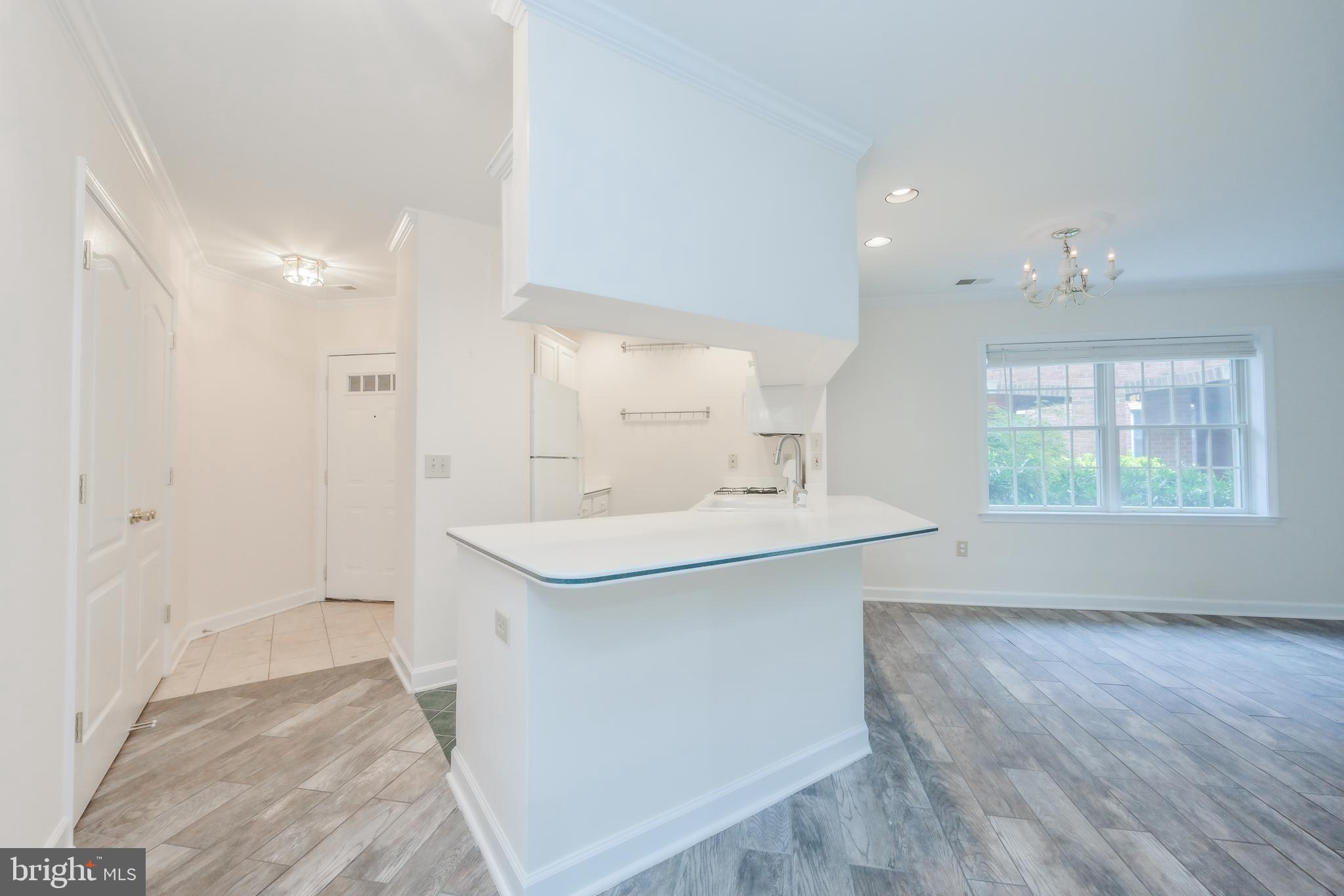 6924 FAIRFAX DRIVE 100