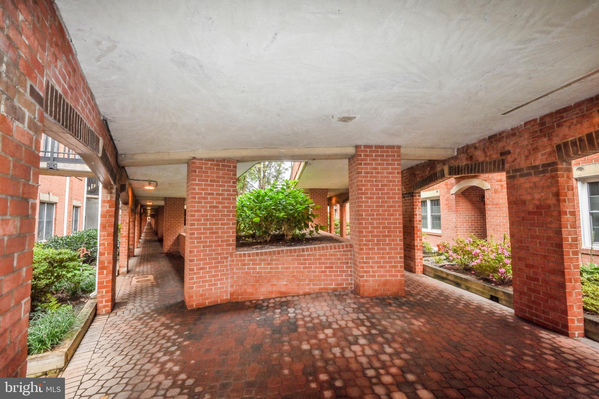6924 FAIRFAX DRIVE 100