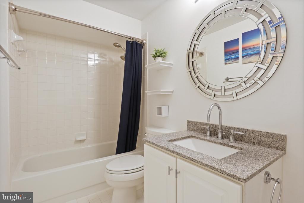 2331 N VAN BUREN COURT