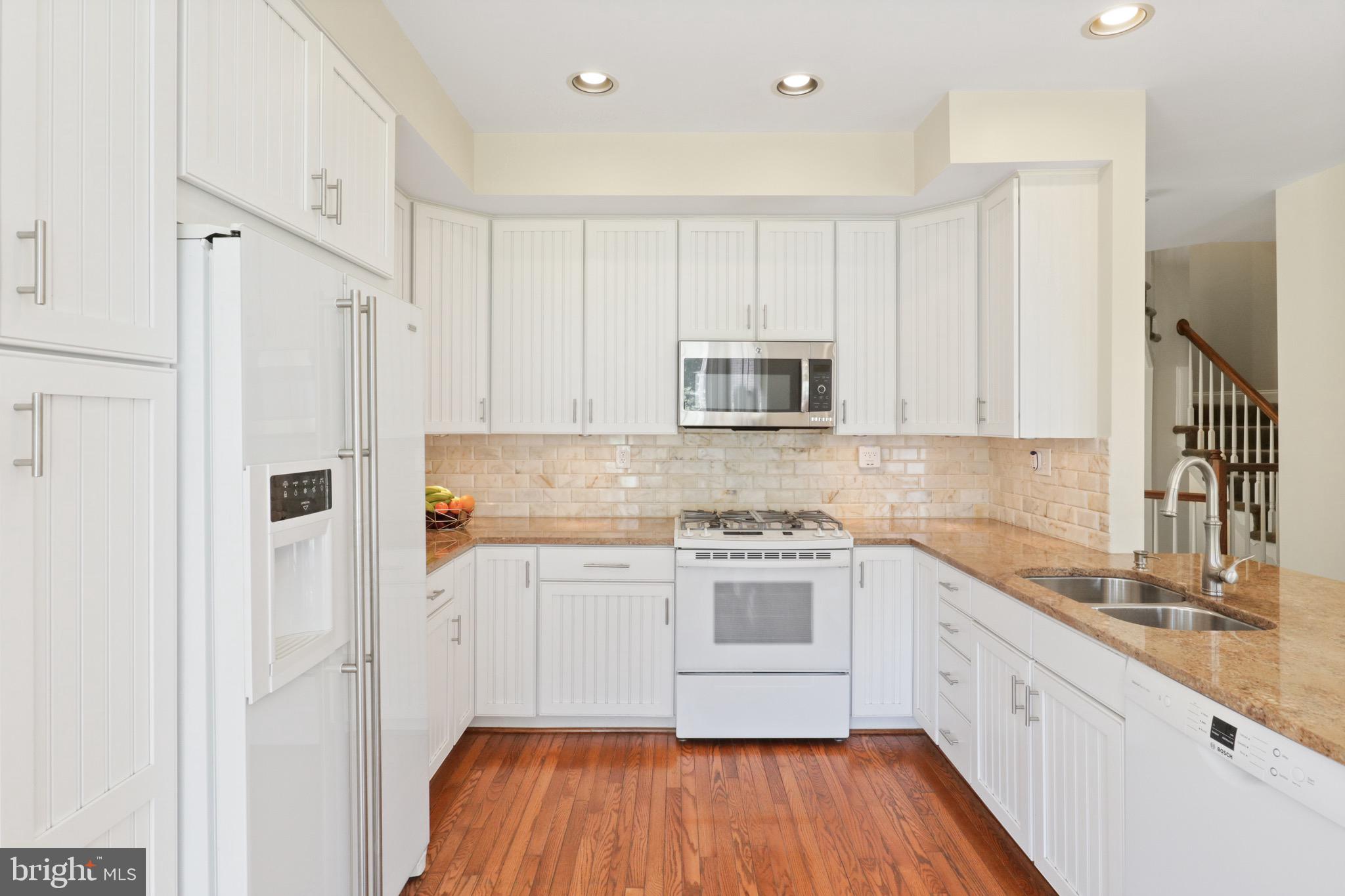 2331 N VAN BUREN COURT