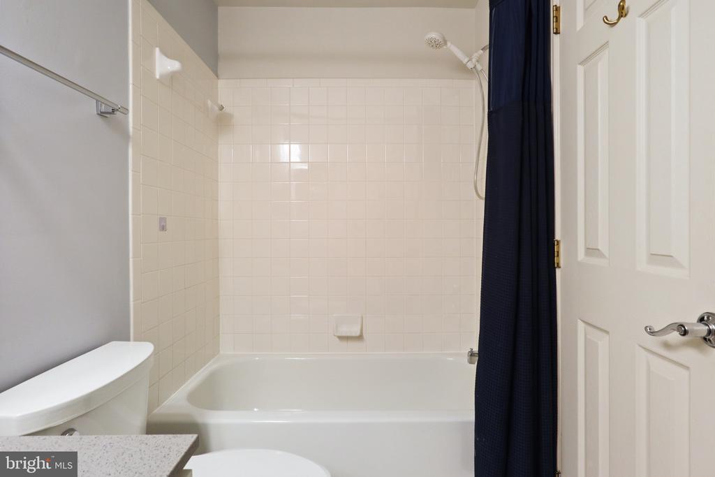 2331 N VAN BUREN COURT