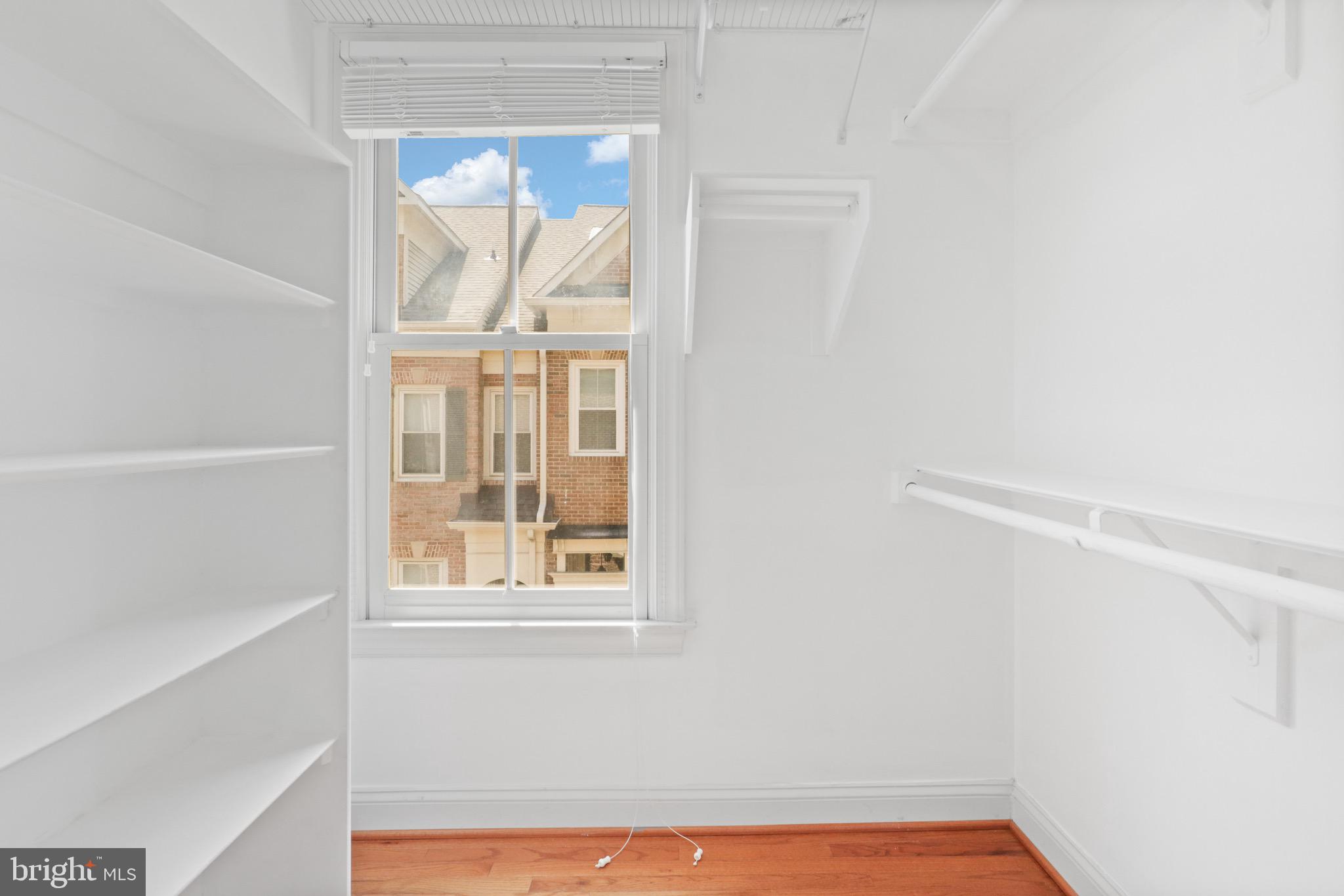 2331 N VAN BUREN COURT