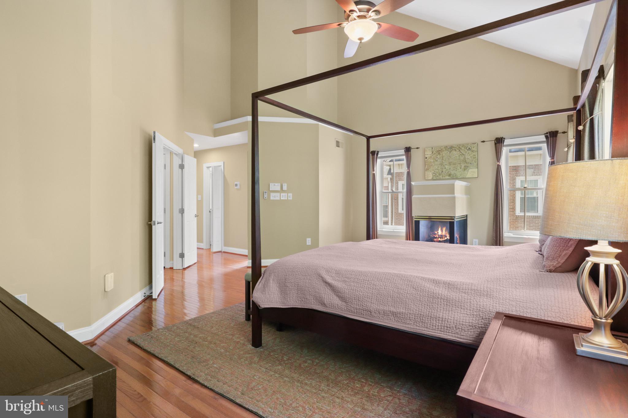 2331 N VAN BUREN COURT