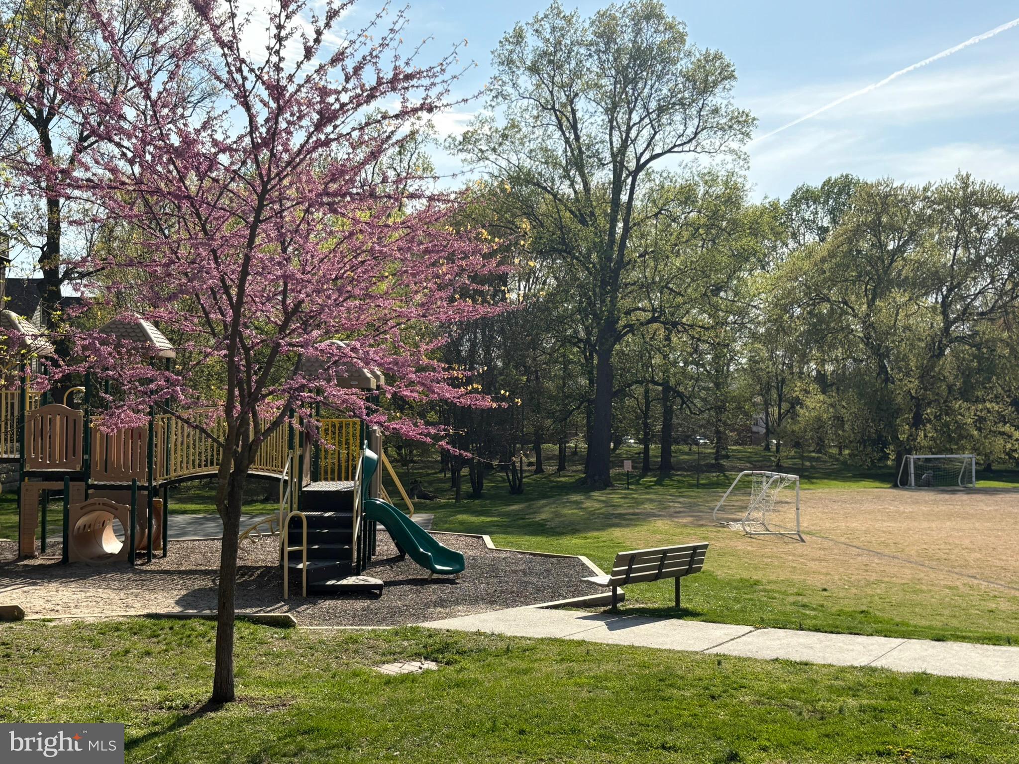 2331 N VAN BUREN COURT