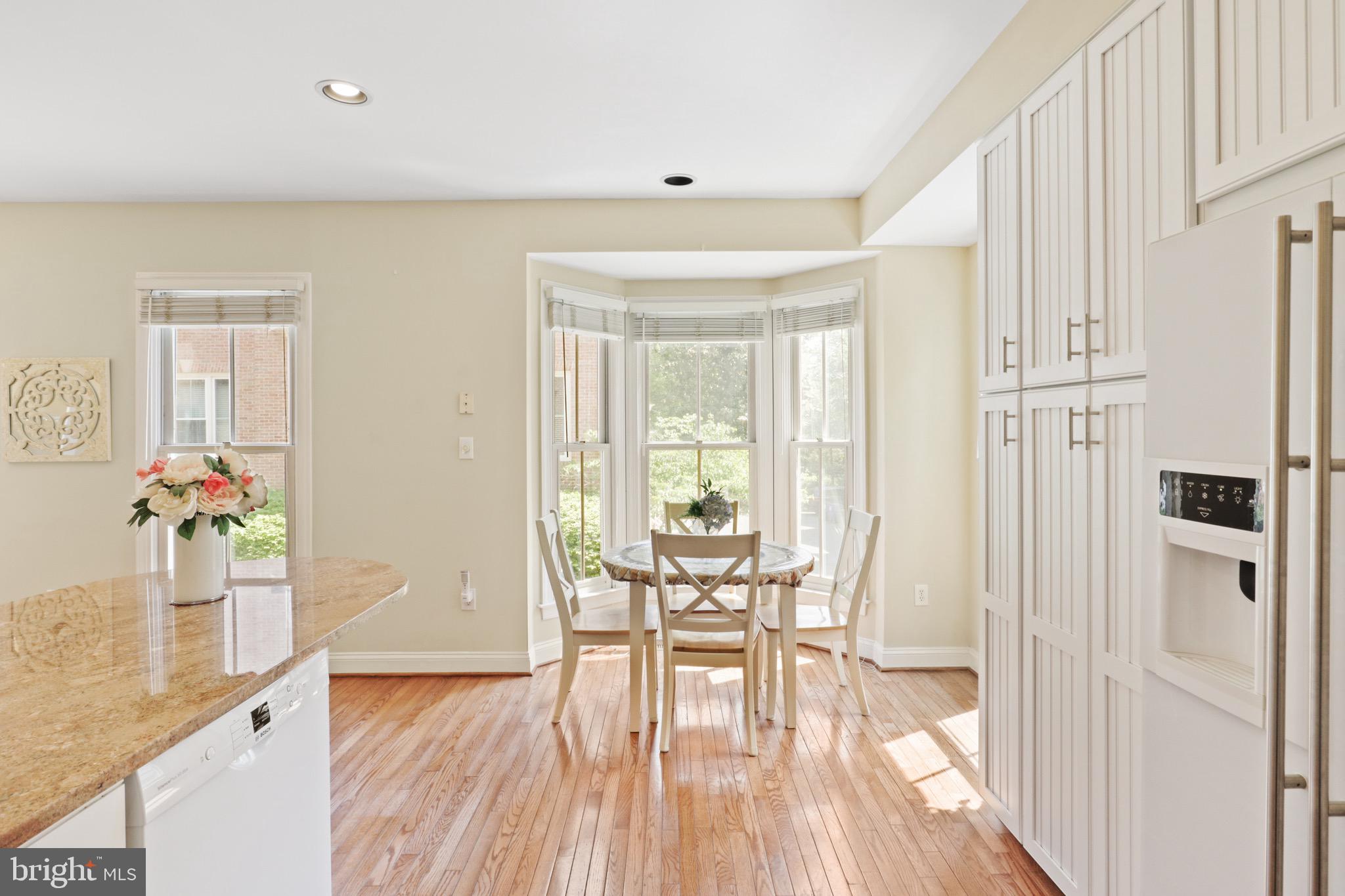 2331 N VAN BUREN COURT