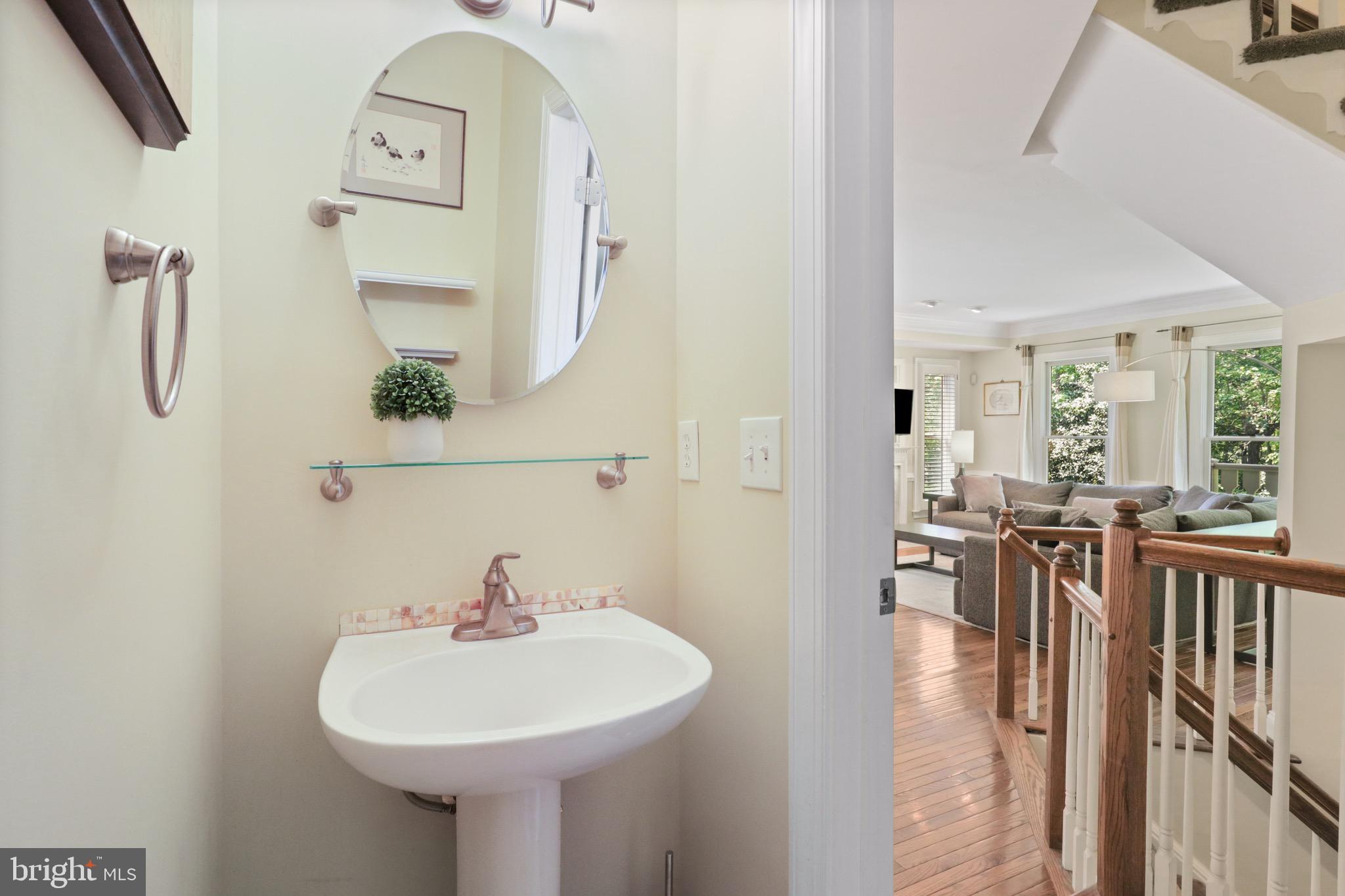 2331 N VAN BUREN COURT