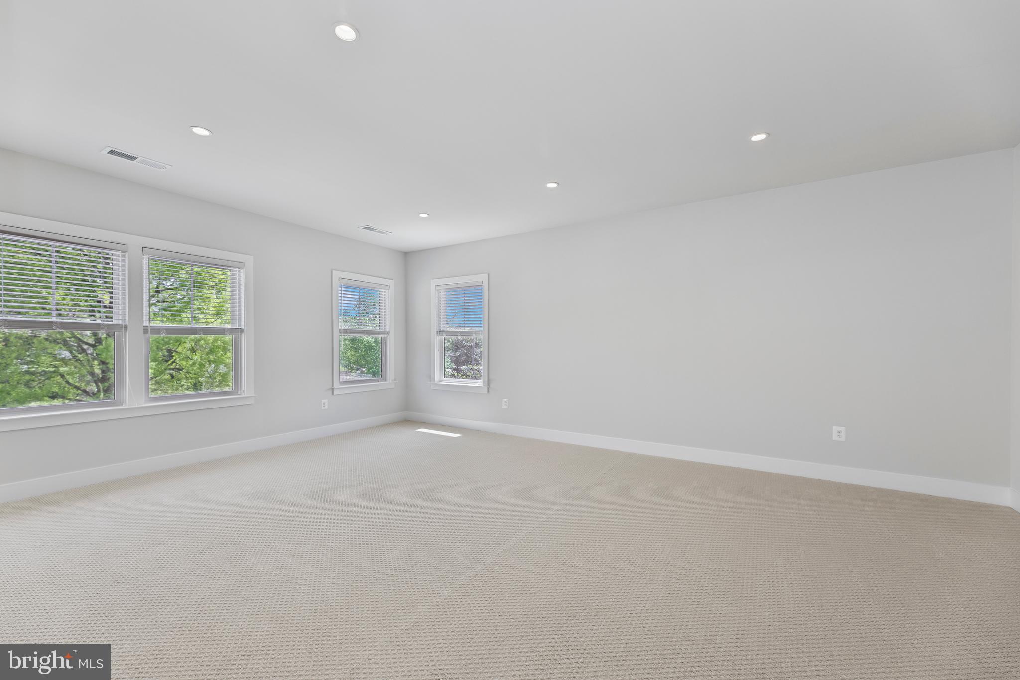 3812 N NELSON STREET