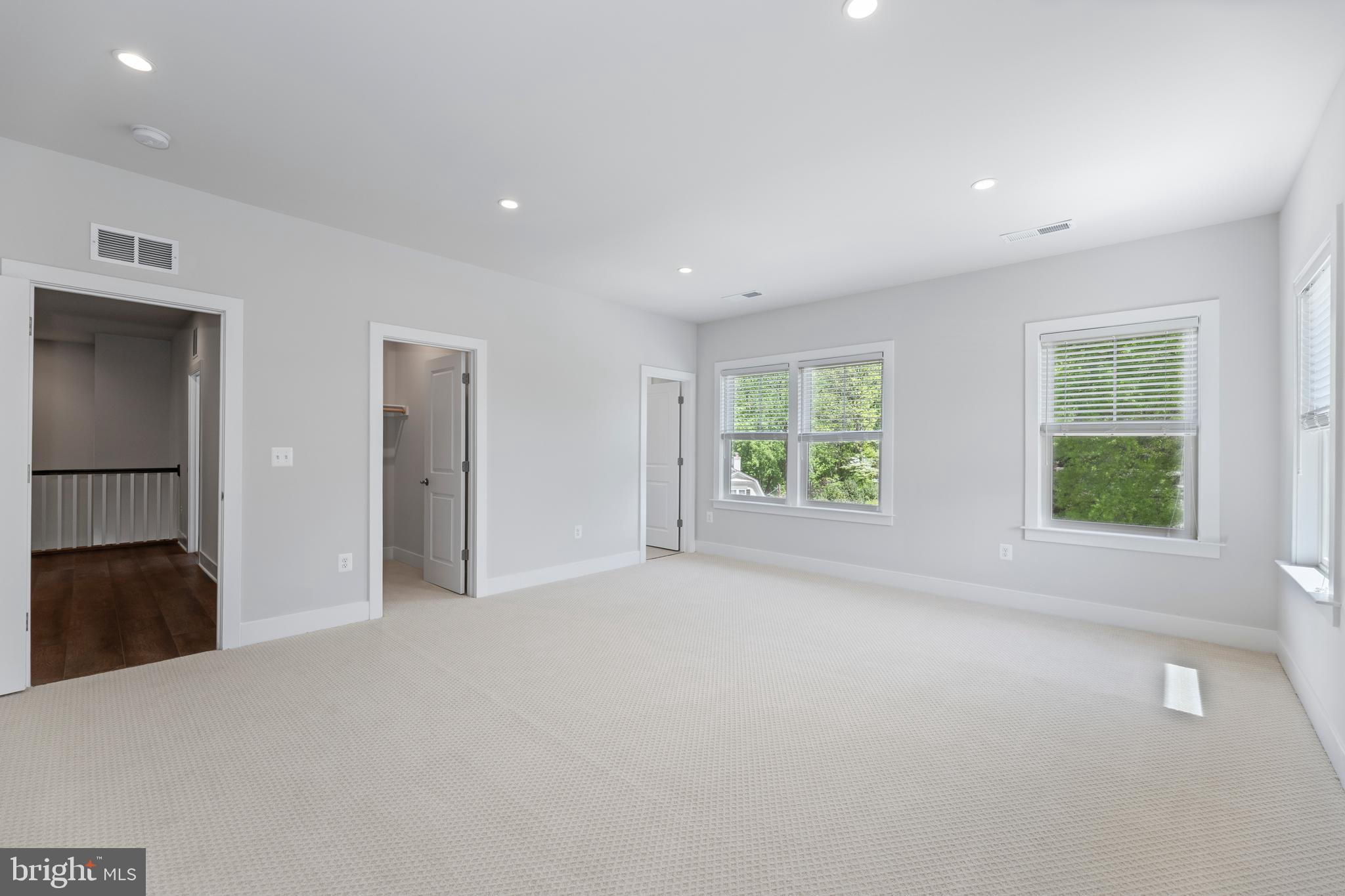 3812 N NELSON STREET